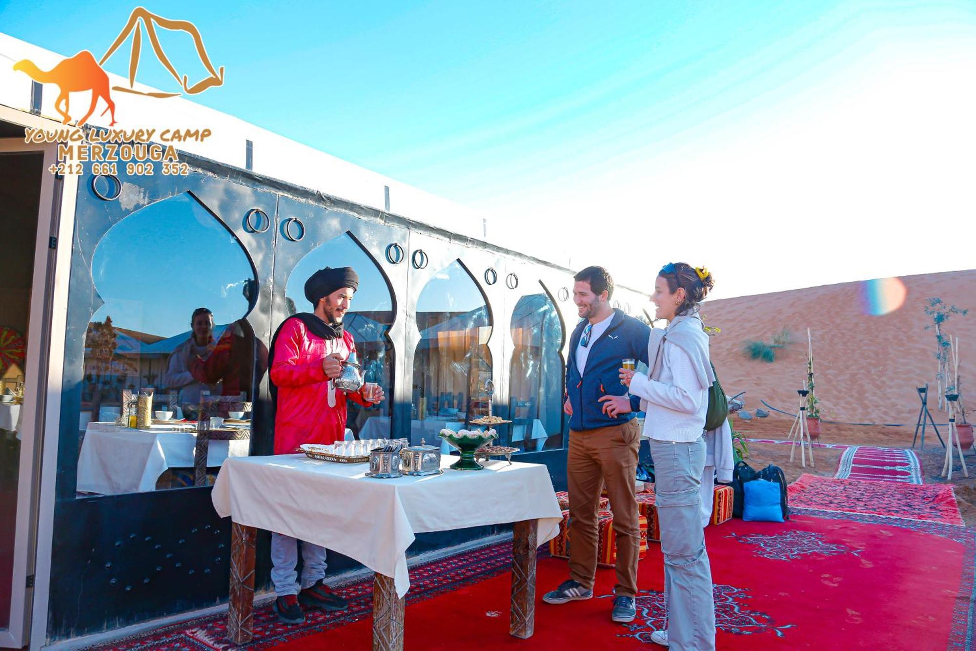 Young Luxury Camp Merzouga Bagian luar foto